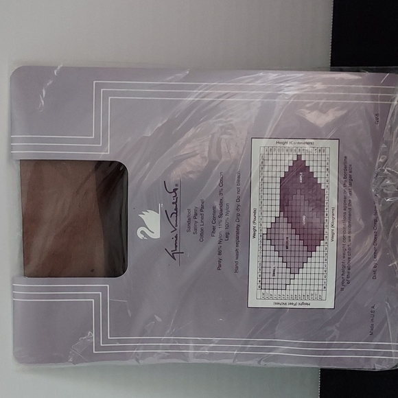 Espresso Long Pantyhose Gloria Vanderbilt Sandlefoot, Cotton lined Panel,Satiny - Picture 2 of 2